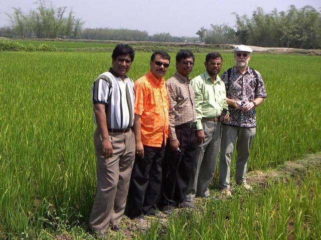 The members of our party at the confluence.