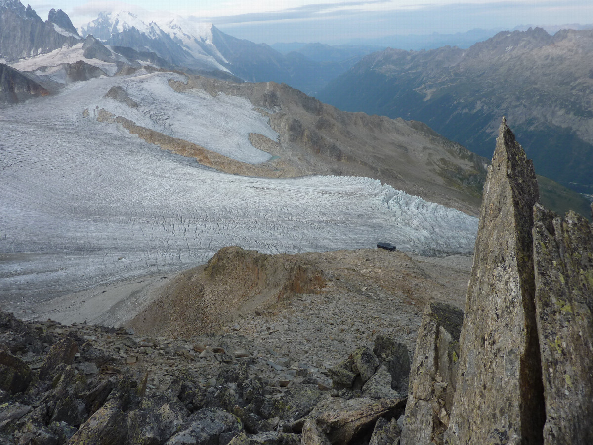 View from the Col des Grands down to the refuge