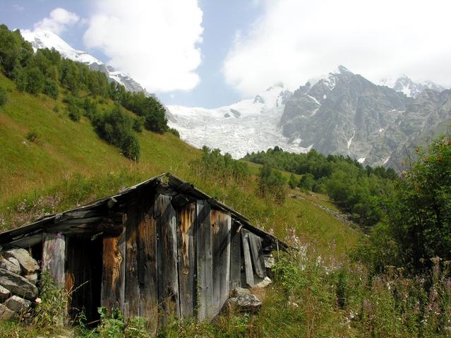 Cattleman's hut 2 km from confluence point