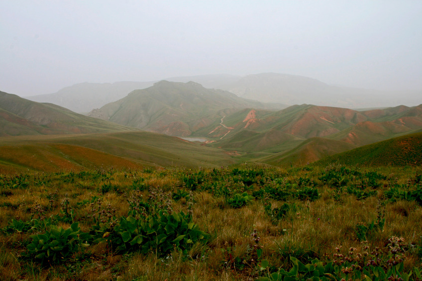 View Northeast: Track reaching Këkdzhar Valley from Orto Sirt / Akbeit Valley