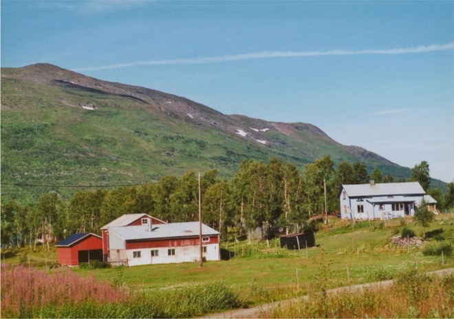 View NW from Umasjö over Över-Uman (hided) to the CP